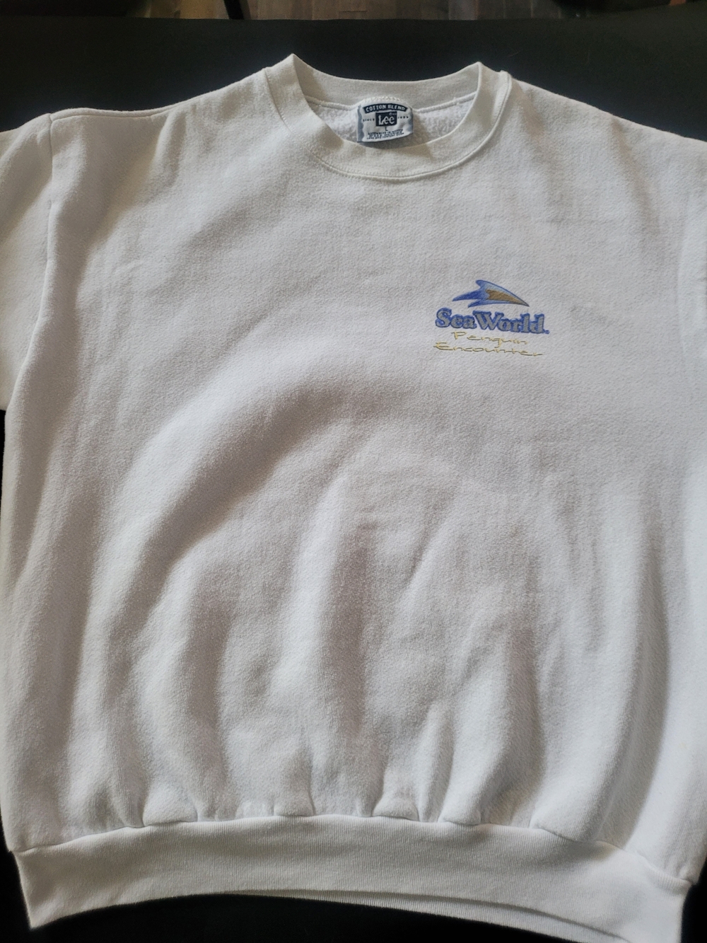 Vintage 90's SeaWorld Penguin Sweatshirt